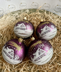 Chalúpka tmavo fialová